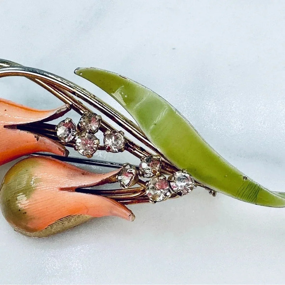 Vintage Flower Brooch Enamel Rhinestone PinTulip Lilly Long Peach Green … - Picture 3 of 11